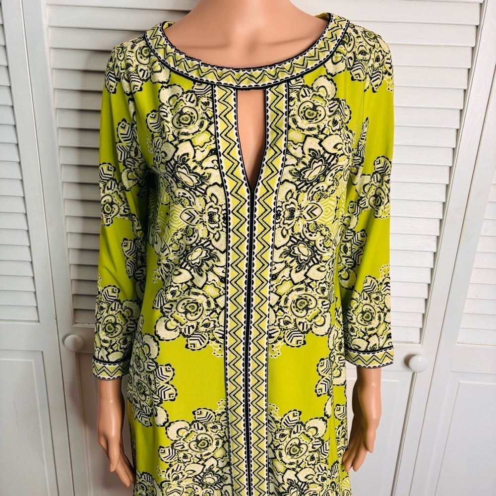BCBGMAXAZRIA Lime Green Dress Size Medium - Picture 2 of 6